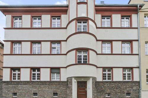 Außenansicht Haus - Behaglichkeit pur: 3-Zi.-Erdgeschosswhg. in Leipzig