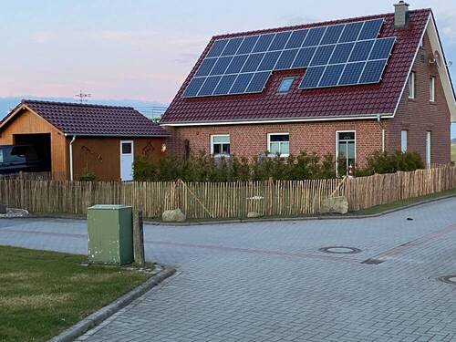 Bild 1 - Schöne Oberwohnung mit Dachterrasse in Werdum