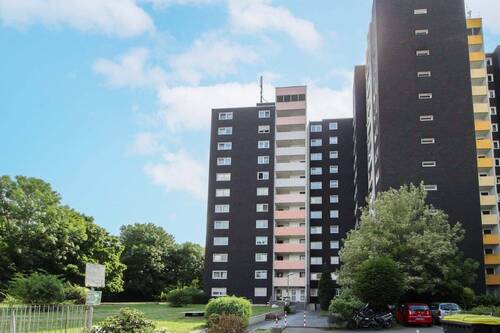 1. Haus Außenansicht - Vermietete, schön aufgeteilte Etagenwohnung in Essen-Horst