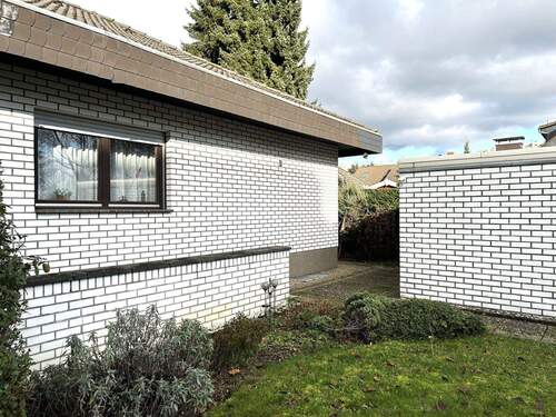 Vorderansicht - 5 Zimmer Einfamilienhaus in Hofheim am Taunus