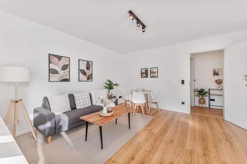 Essbereich - 2 Zimmer Etagenwohnung zum Kaufen in Augsburg