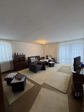 Wohnzimmer - 3 Zimmer Bungalow zum Kaufen in Oldenburg