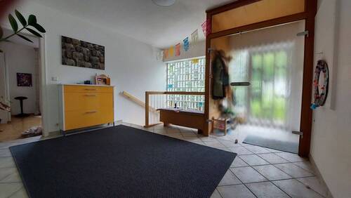 Diele - Geräumiger Bungalow in ruhiger Lage mit Doppelgarage