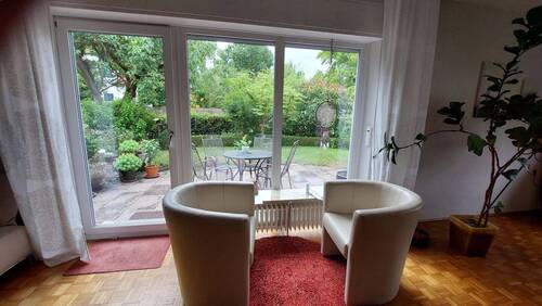 Wohnzimmer - 5 Zimmer Bungalow in Cadolzburg