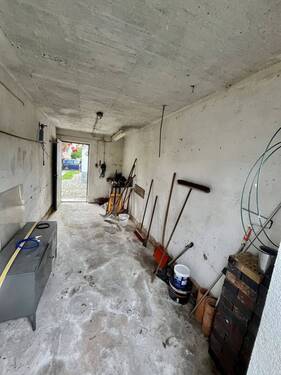 Lagerraum neben Garage - 