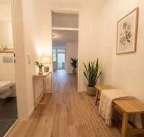 Renovierte 3-Zimmer-Wohnung mit Loggia, Gäste-Duschbad und direktem Badzugang zum Elternzimmer - Siegen