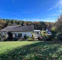 Renovierungsbedürftig - Einfamilienhaus mit Einliegerwohnung in Saxberg - Sinzing