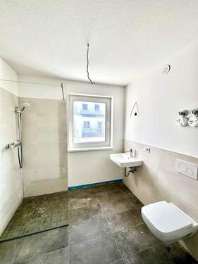 Badezimmer - Etagenwohnung mit 71,50 m&sup2; in Kaiserslautern zur Miete