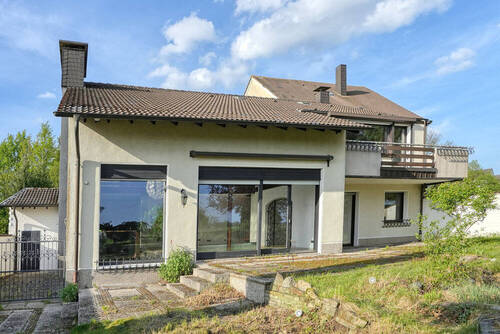 Rückansicht des Hauses - 6 Zimmer Mehrfamilienhaus, Wohnhaus zum Kaufen in Bochum