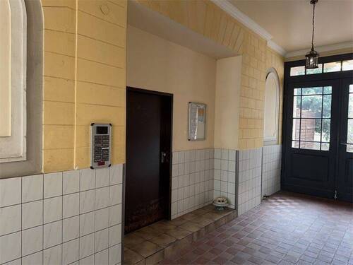 Eingang vom Hausflur zum Büro - Büro mit 73,10 m&sup2; in Berlin zur Miete