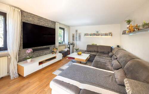 Wohnzimmer - Einfamilienhaus mit 170,00 m² in Emmering zum Kaufen