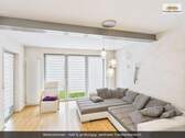 06_Wohnzimmer_hell_grosszuegig - 