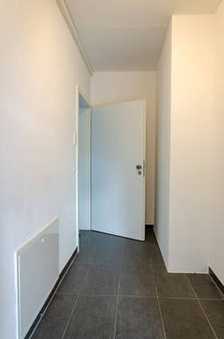 Flur mit Gaderobe - 2 Zimmer Etagenwohnung in Auerbach in der Oberpfalz