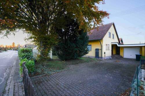 Außenaufnahme - 7 Zimmer Einfamilienhaus in Pfaffenhofen an der Roth