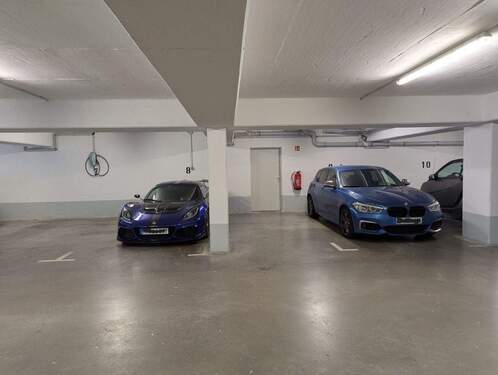Tiefgarage, 2 Stellplätze - 