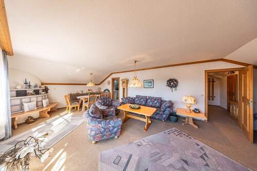 Wohnzimmer.jpg - 4 Zimmer Etagenwohnung in Sonthofen