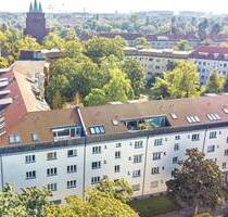 Renovierte Dachgeschosswohnung in Schmargendorf - Grenze Grunewald - Berlin