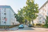 Straßenansicht - 4 Zimmer Etagenwohnung in Berlin