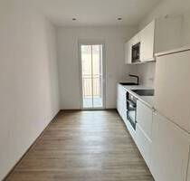 Gostenhof ! Helle chice u. moderne 2-Zi.-Maisonette-Whg. 52 m²,hochw. Einbauküche, 3.OG mit Aufzug. - Nürnberg