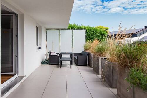 Die großzügige Terrasse - Etagenwohnung mit 150,00 m² in Auggen zum Kaufen