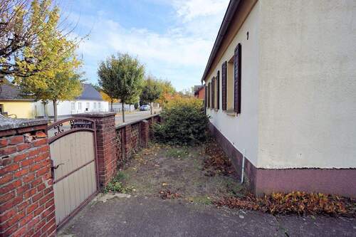 Haus Straßenseite (8).jpg - 