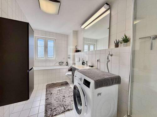 Modernes Tageslichtbad - 