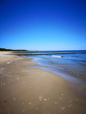 Feiner breiter Sandstrand - 