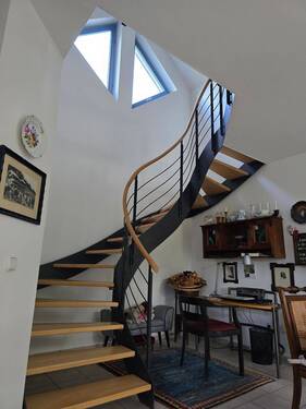 Treppe zum Obergeschoss - 