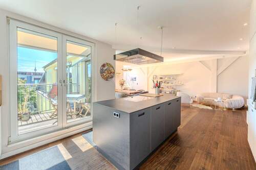Herzlich Willkommen - 4 Zimmer Etagenwohnung in Berlin