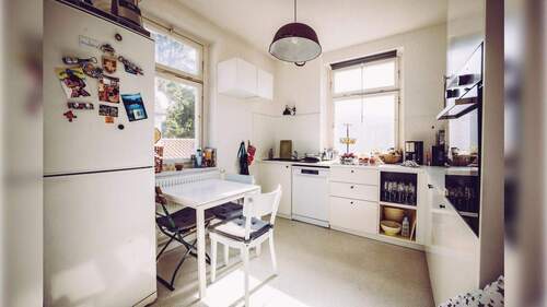 Küche - Altbauwohnung 1.OG - ruhig, grün, zentral.