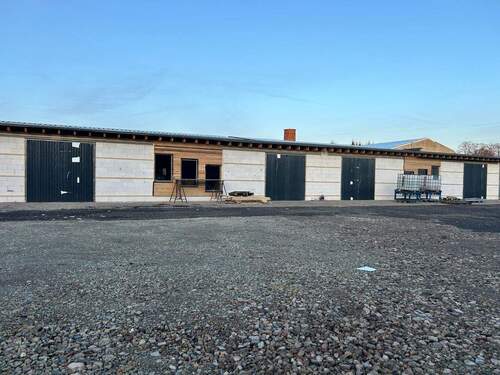 Gebäude Hinterhof - 