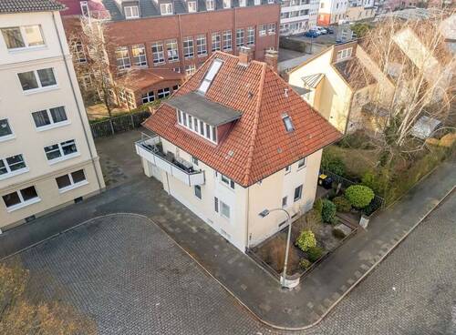 Bild 3 - 8 Zimmer Mehrfamilienhaus, Wohnhaus in Bremerhaven