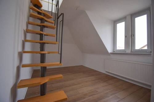 Treppe zum Spitzboden - 