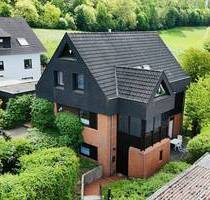 Einfamilienhaus mit Einliegerwohnung und naturnahem Grundstück in gefragter Lage von Moringen