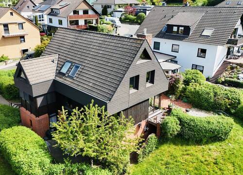 3 Hausansicht - 7 Zimmer Einfamilienhaus in Moringen