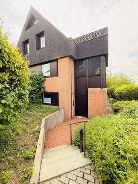 9 Zuwegung Einliegerwohnung - 