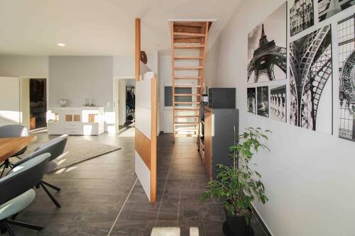 Treppe zum DG - 
