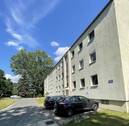Hausansicht - Etagenwohnung mit 70,00 m² in Naundorf zur Miete