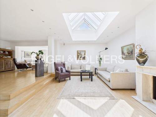 Lichtdurchflutetes Wohnen - 