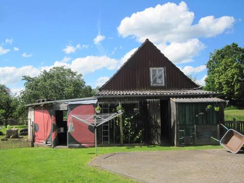 Nebengebäude mit Hühnerstall - 6 Zimmer Einfamilienhaus in Dinkelsbühl