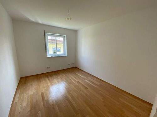 IMG_2757.jpg - Etagenwohnung mit 95,90 m&sup2; in Petersberg zur Miete