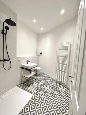 Neues Duschbad m. Rainshower - 