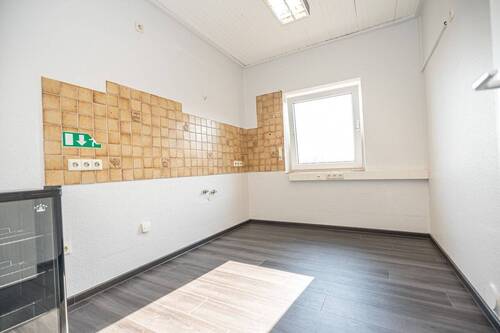 Hier ist Platz für die Einbauküche - 