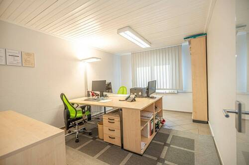 Klassischer Arbeitsbereich für zwei Personen - 