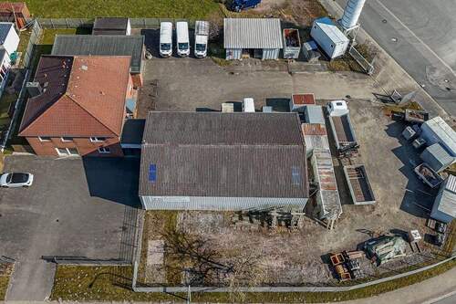 Zwei Zufahrten sind besonders praktisch - Vielseitig nutzbare Gewerbeimmobilie