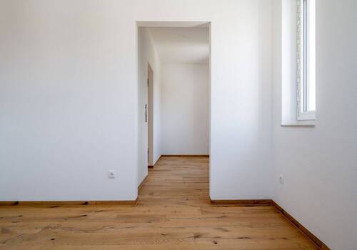 Bild 2 - 4 Zimmer Doppelhaushälfte zur Miete in Aufhausen