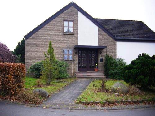 Eingang - Zweifamilienhaus mit Garage in Vlotho Valdorf