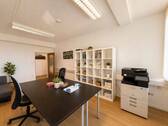 Büro 1 - MGF-Group: Gewerbefläche geeignet für Praxis Büro.