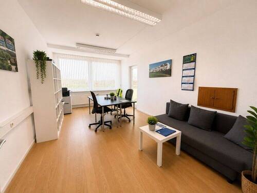 Büro 1. - 3 Zimmer Büro zur Miete in Puchheim