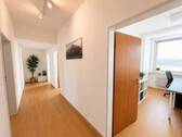 Flur - 3 Zimmer Büro in Puchheim